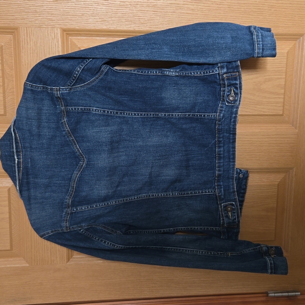 Levi’s Womens Trucker Denim Distressed Jean Jacket - Picture 8 of 11
